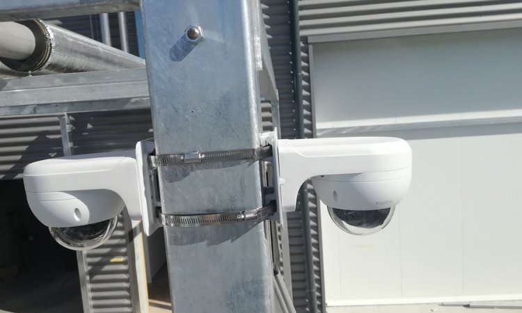 Mise en place de caméras pour contrôler les accès d'une entreprise à Roanne et sa région. JSA Connect